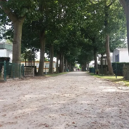Lake Park Berlare